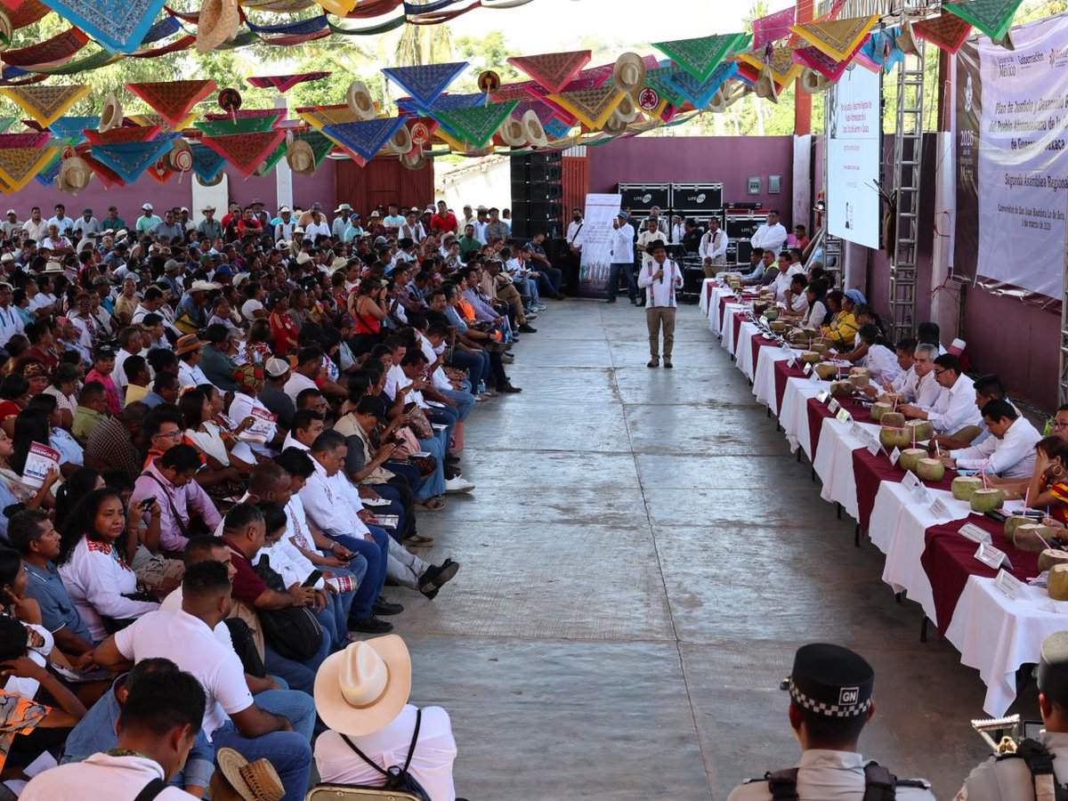 CONAPRED's tweet image. La presidenta del consejo, @ClaudiaOliviaM, en conjunto con el director general del @INPImx, Adelfo Regino Montes (@DEELAYUUK), encabezaron la Segunda Asamblea Regional del Plan de Justicia y Desarrollo Regional del Pueblo Afromexicano de la Costa Chica de Guerrero y Oaxaca, la
