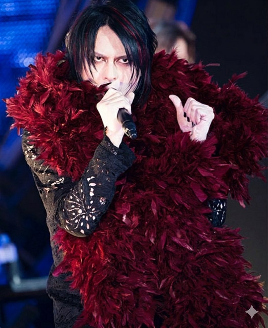 RT @Lucifer33557401: 本日のあっちゃん ちょっと髪まで赤のメッシュ