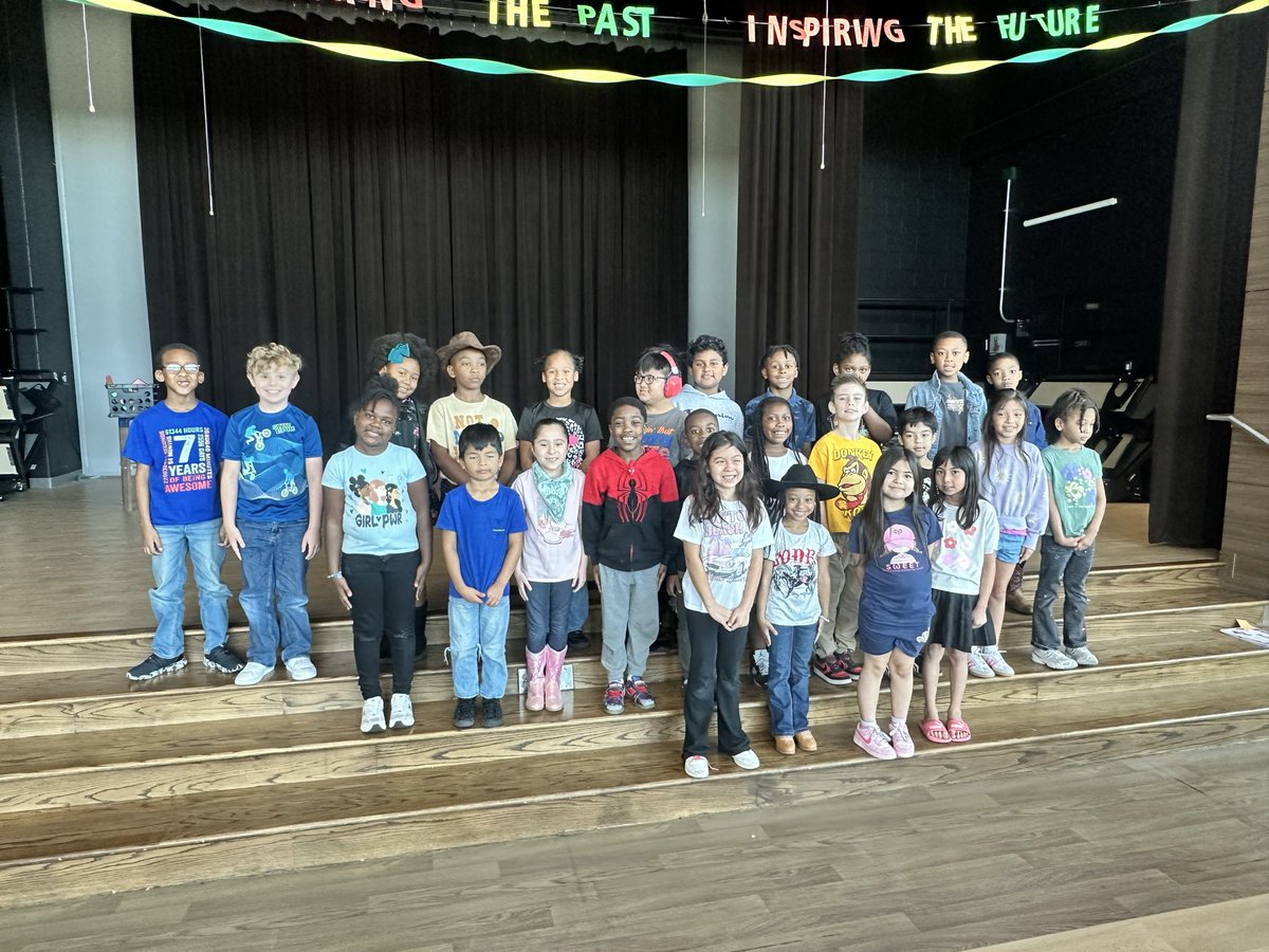 TrinaB2021's tweet photo. We celebrated a boy &amp; girl from every grade level classroom for having the most growth on MAP &amp; the Primary Assessment. GrowthWinsEveryday. Keep doing great things Blue Jays. GrowthIsNotAnOption….It’s An Expectation. @HumbleISD_ACE @HumbleISD https://t.co/yXBENBbXHY