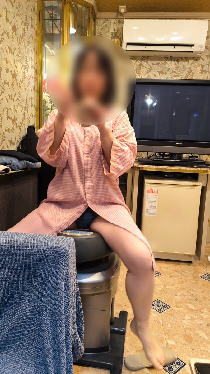 oresamasexdiary's tweet photo. 2カ月ぶりに元カノH嬢と会う
いつもH嬢の自宅近くの比較的ちゃんとしたホテルを予約するんだけど、どうゆうわけか「今日はラブホが良い」と言い出した
淫らな気分の時はラブホが良いらしい
#ラブホ好きな女 https://t.co/69NUyKLxV7