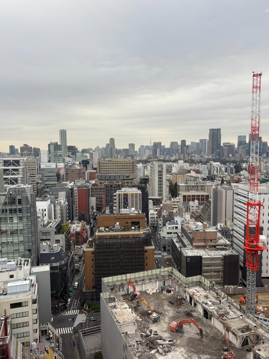 WorksID_0719's tweet photo. おはようございます！
3月最初の月曜日は一面の曇り空☁️

今日3/2はミニの日🐾
当社はDX支援を行っていますが、実は日々の"ミニ"（小さな）業務改善の積み重ねこそが、大きな変革への第一歩✨

皆さんが最近やった小さな工夫はありますか？ぜひ教えてください👇

#企業公式が毎朝地元の天気を言い合う https://t.co/LF8bni6dCY