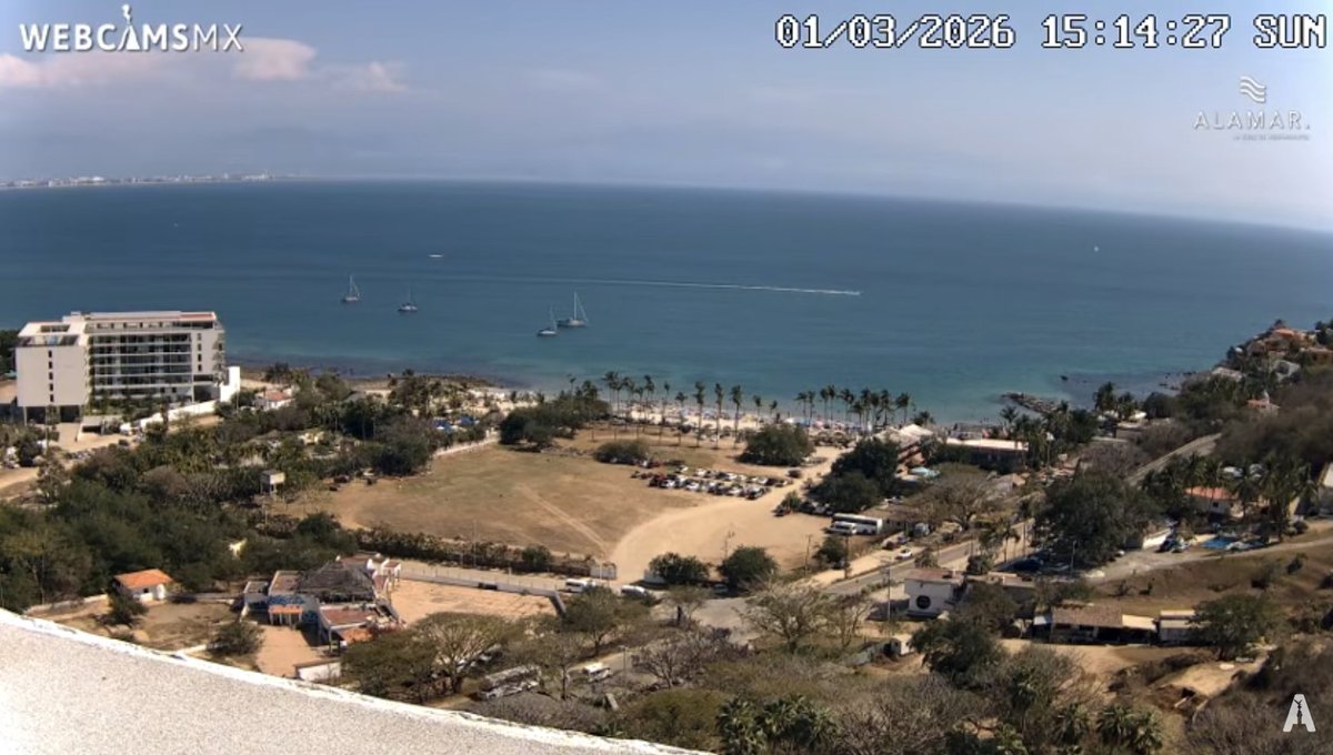 webcamsdemexico's tweet photo. ¿#SabíasQue #BahíaDeBanderas es una de las bahías naturales más grandes de México? ¡Un paraíso que combina naturaleza, historia y playas increíbles! 🇲🇽✨
Vista Bahía de Banderas desde #Alamar, en Cruz de Huanacaxtle #Nayarit
Para ver en vivo:
https://t.co/DHcBcO9Wag https://t.co/ZjfjfJcgpR