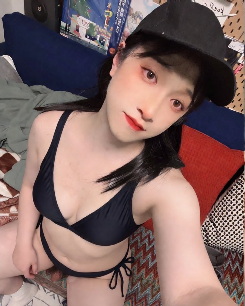 小艾人夫雌 tweet media