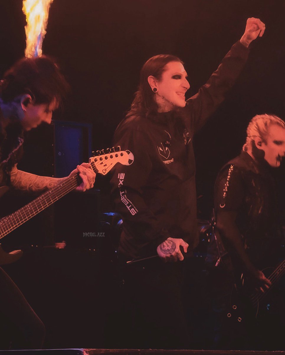 Miw Frankfurt 2026 Part 1: Photos I’ve taken. 
However, Chris and Ricky turned out to be the perfect models that night (from my pov)

please do not repost unless you have my permission.