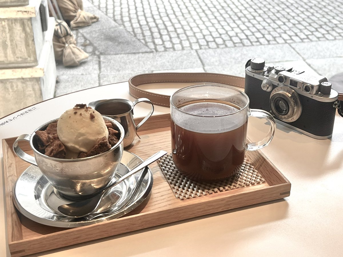 satomyan_0807's tweet photo. 愛機Leica IIIbと旅する春の八ヶ岳南麓

朝ごはん代わりのスイーツと、たまの贅沢でフレンチプレスで淹れたゲイシャ種を。

90年近く前のカメラですが、撮るためのひと手間がまた楽しいです https://t.co/25V8bLyU4w