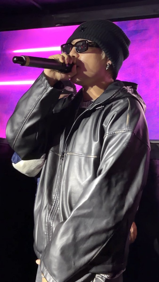 MNDM_wj's tweet photo. [4K] 260301 박우진 (PARK WOOJIN) COOL&amp;HOT、TOP TIER｜IN MILANO 밀라노 직캠 풀버전

🇮🇹 https://t.co/ynsBcTysO1

#박우진 #PARKWOOJIN 
#AB6IX #에이비식스 #한여름밤의꿈처럼 https://t.co/8HObywdxLI