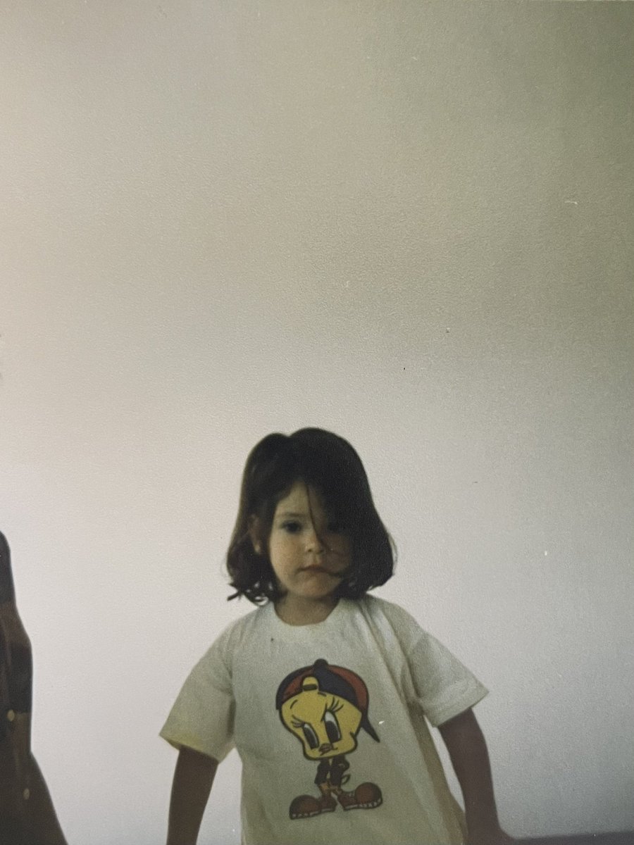 This diva y su polera de piolín