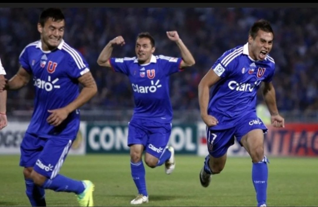 WalkMaximo's tweet photo. @udechile 😍💙❤️ https://t.co/I0zp6kKODa