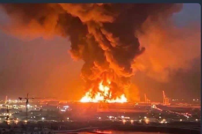 thisboylife's tweet photo. You spend years thinking you need therapy but as it turns out what you really needed was to witness Tel Aviv burn. https://t.co/CWzNe6Hwob