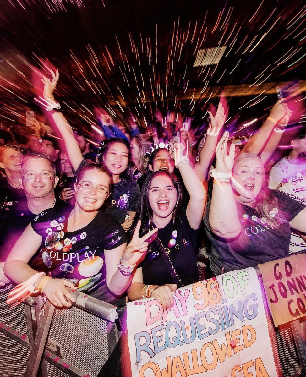 angel ∩^ω^∩🌙✨♡ tweet media