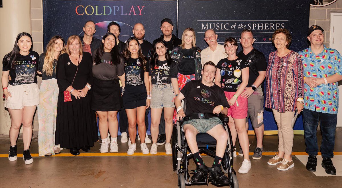 angel ∩^ω^∩🌙✨♡ tweet media