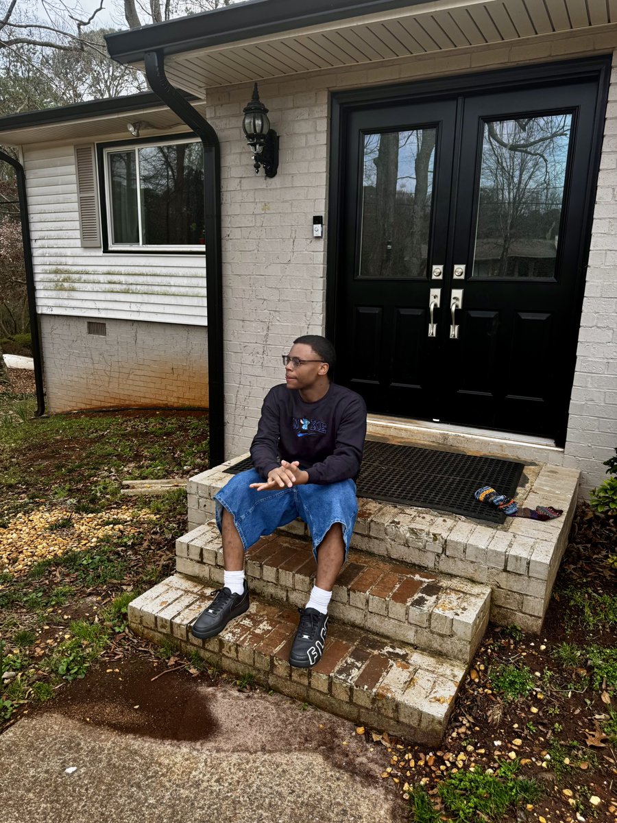 real gorilla tweet media