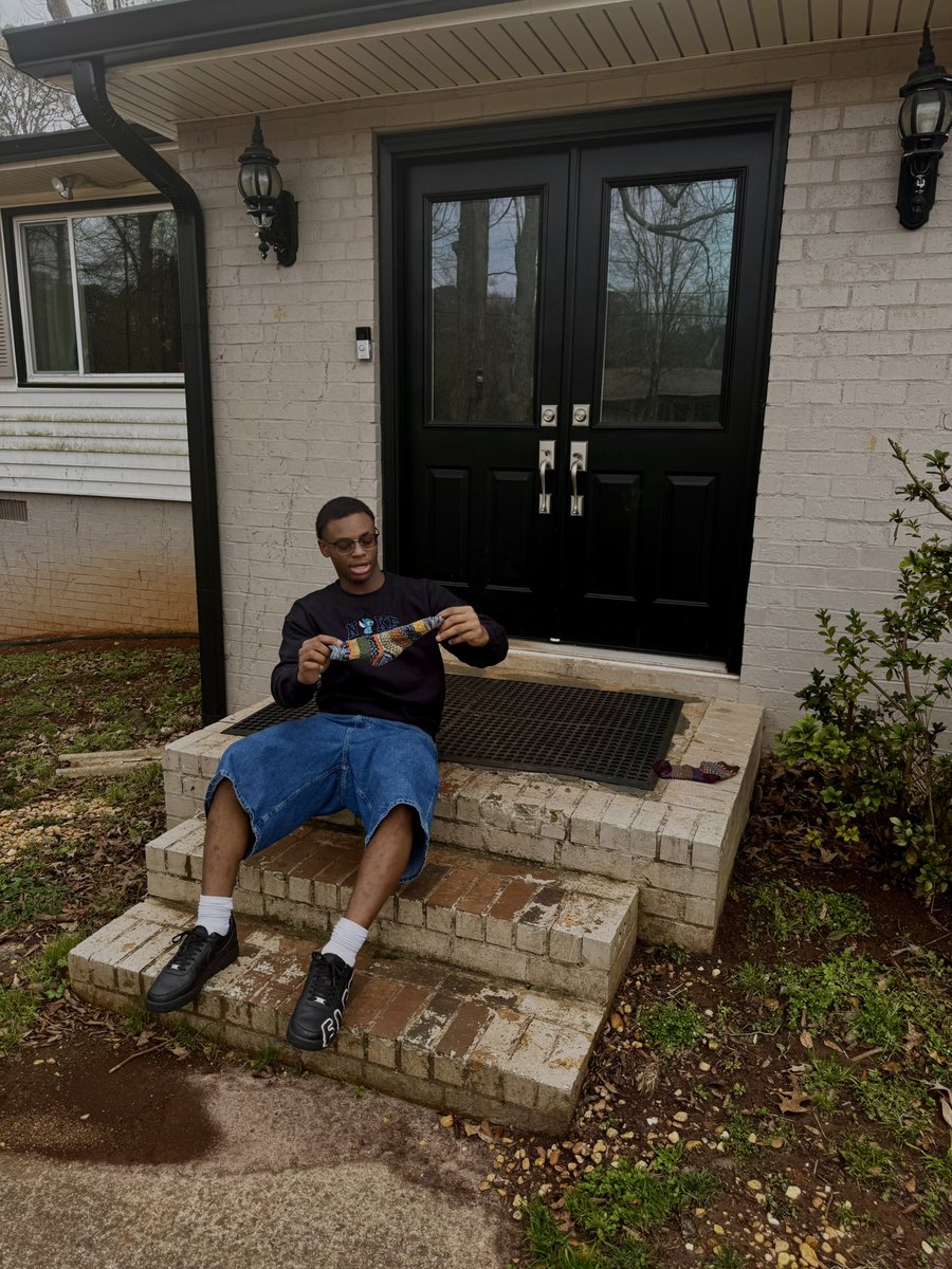 real gorilla tweet media