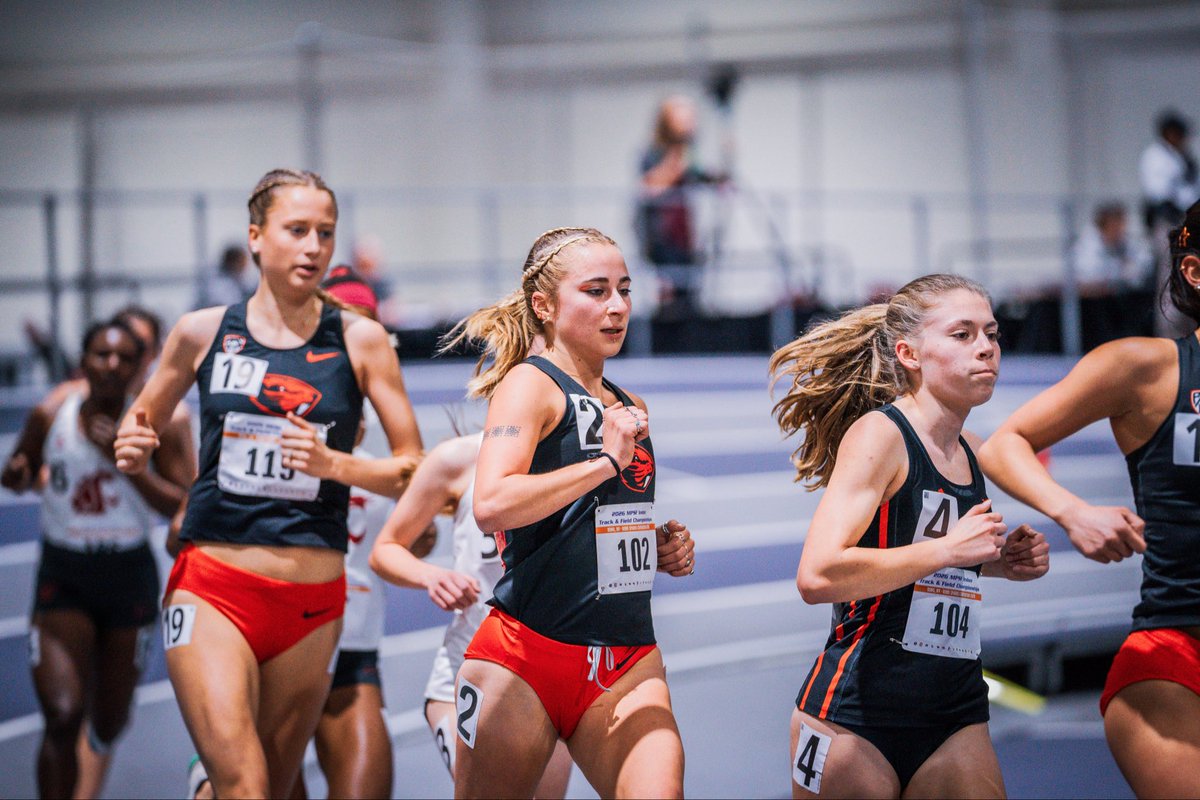 BeaverTFXC's tweet photo. +2️⃣

Molly adds two more points for the team putting us in second with 17. #GoBeavs https://t.co/YzYLRVeRdQ