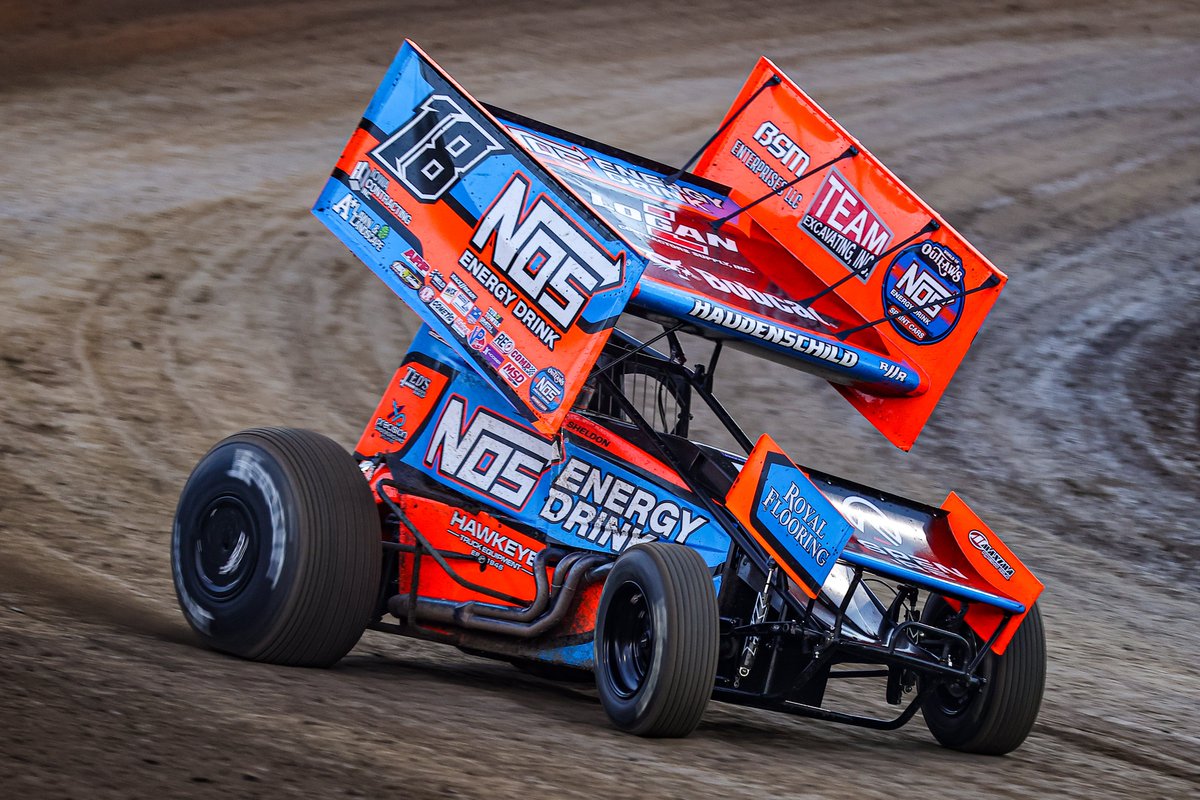 WorldofOutlaws's tweet photo. .@SheldonHaud wins @DIRTVision Heat Two and goes to the @ToyotaRacingUSA Dash with @carson_macedo!

To Feature:
3. @DaisonPursley 
4. @bryce_lucius32 
5. @WindomChris 
6. @Brock_Zearfoss 

To @MicroLiteLLC LCS:
7. Bayston
8. Axsom
9. Bogucki
10. Morrell https://t.co/JxUqDoWh4L