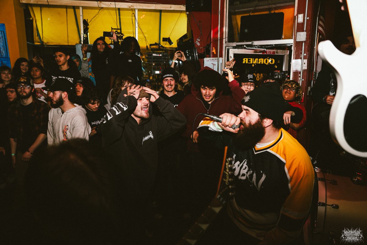 Strapping Young Cam tweet media