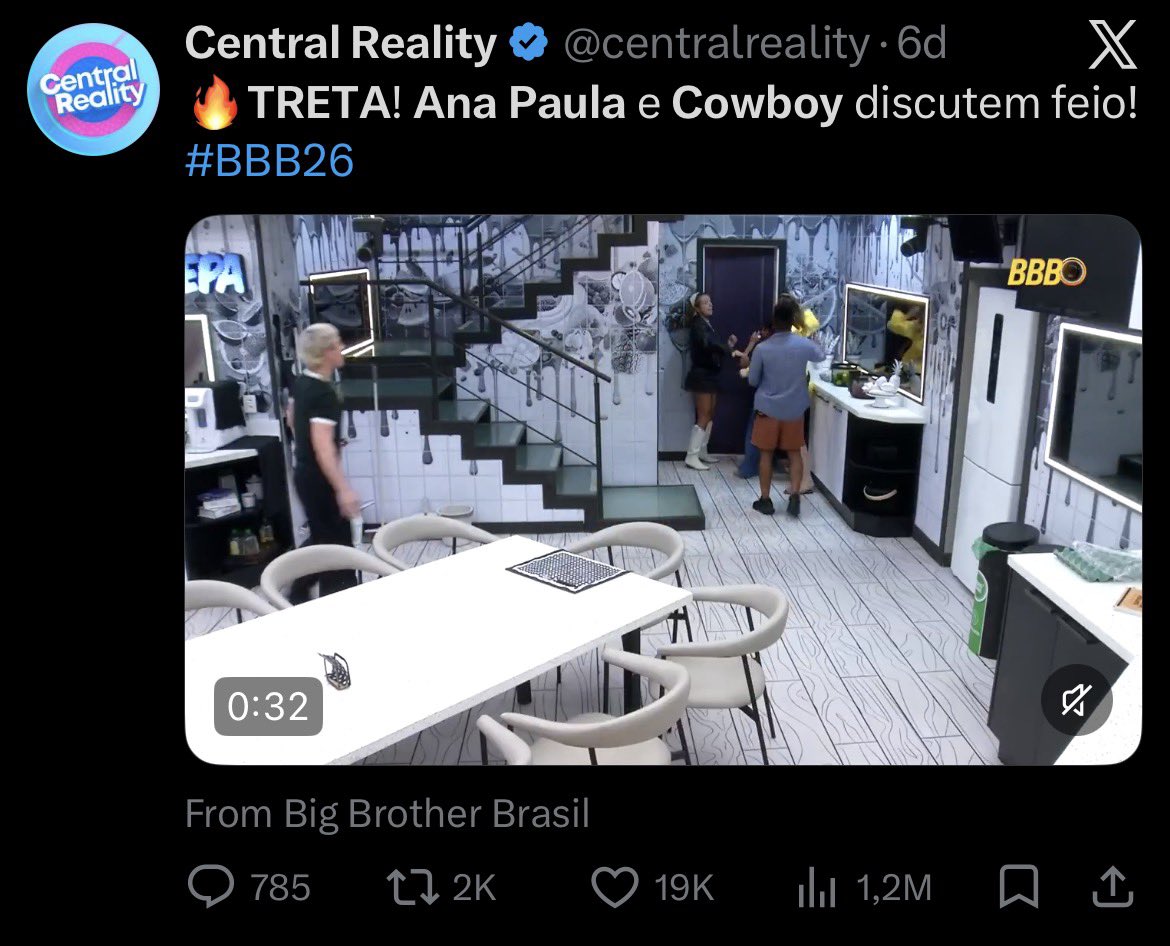 debize53's tweet photo. @centralreality “Babu surta”.

Engraçado nesses casos aqui Ana Paula não surtou né. Parece que ela ficou mais desequilibrada que o Babu nesse clipe aí. https://t.co/WgvFiHiYIh