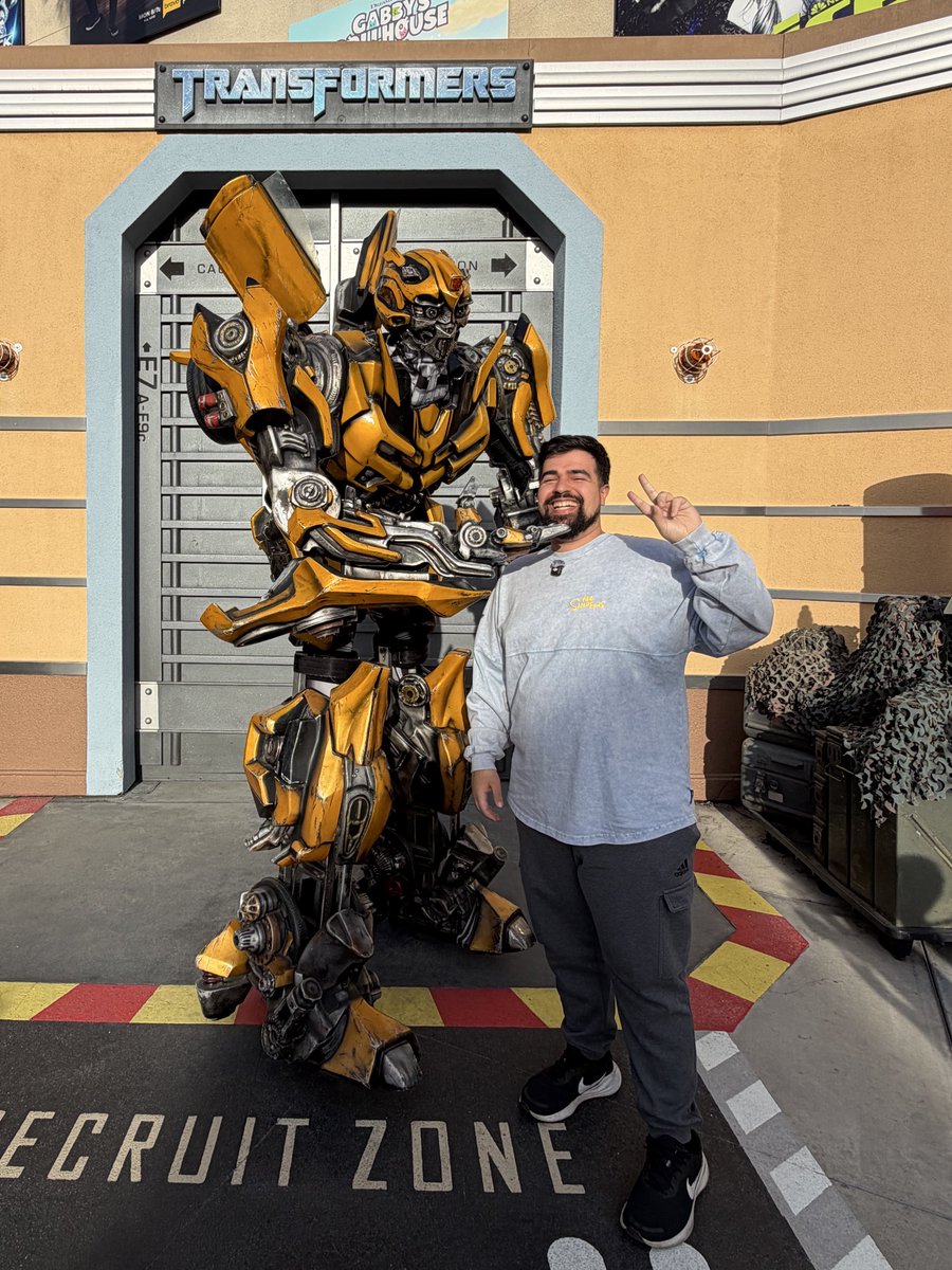 AwesomeAdam tweet media