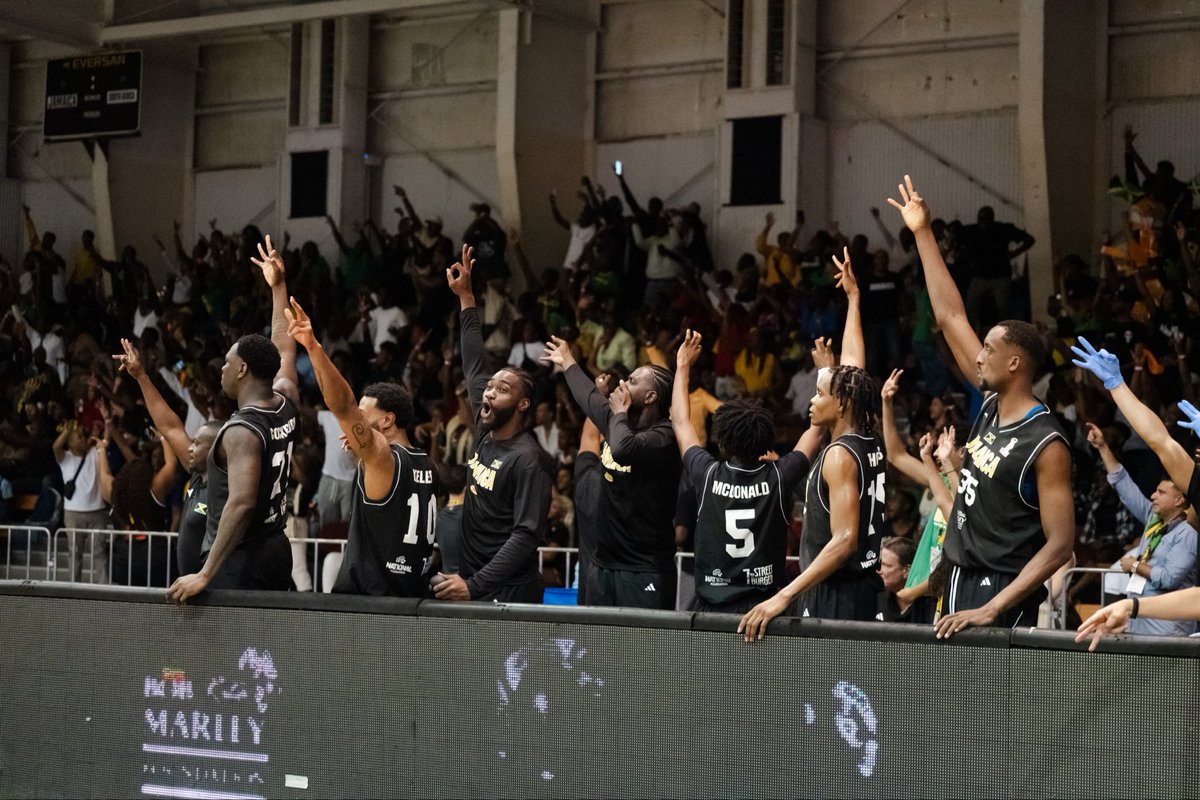 Daniel Blake tweet media