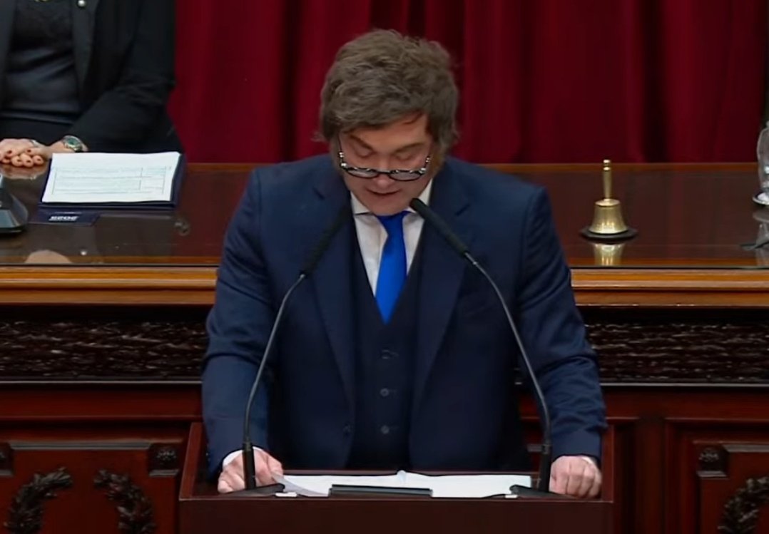 No sabía que hoy era el festival de doma y folclore.