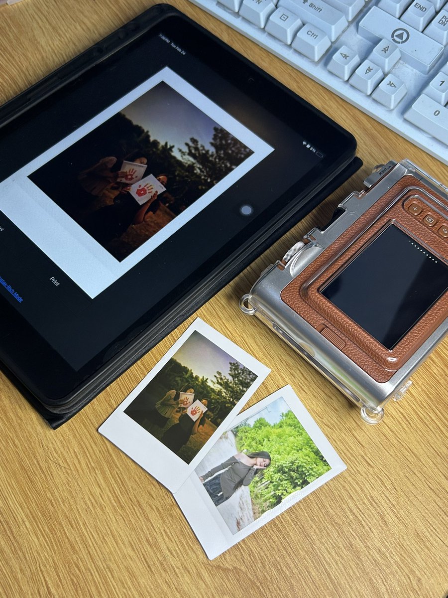 Paprint_Tin's tweet photo. Original instax mini evo prints ~ 
Message lang me sa gusto mag avail! 🫶🏻
Last 6 slots 🫶🏻

60 php each if 3-5 pcs! ❤️

Courier : Jnt &amp; Flash
Location : San Rafael, Bulacan https://t.co/SUHXsSDN23