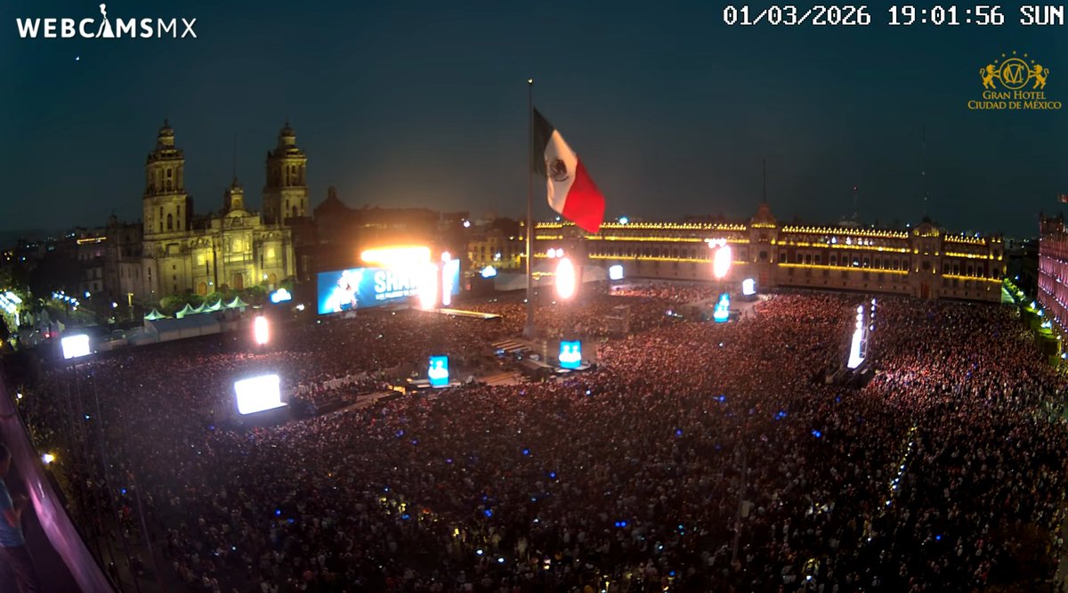 Less than 1 HOUR for Shakira’s concert tonight! The show begins at 8:00 PM in Mexico City. 🇲🇽 #ShakiraEnElZócalo