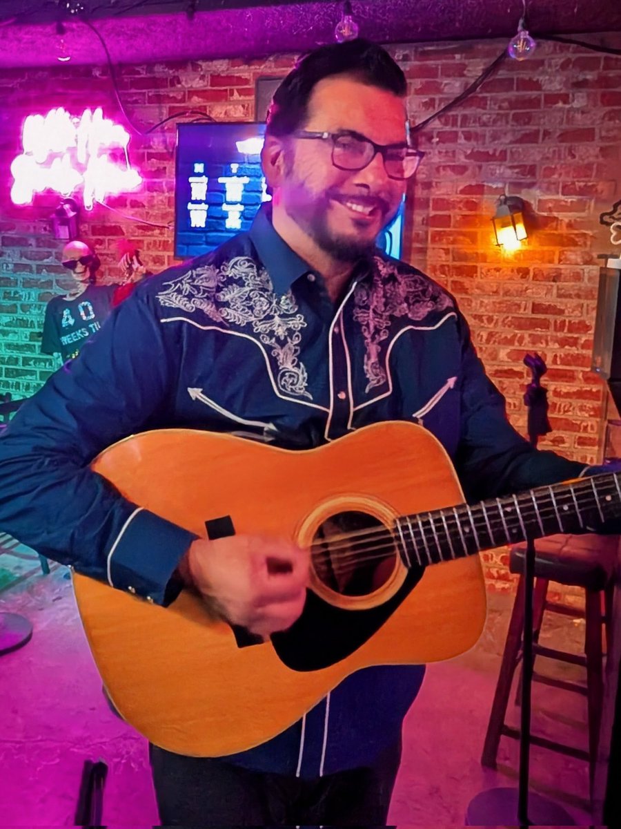 Carlos Guevara Jr ⚡️ tweet media