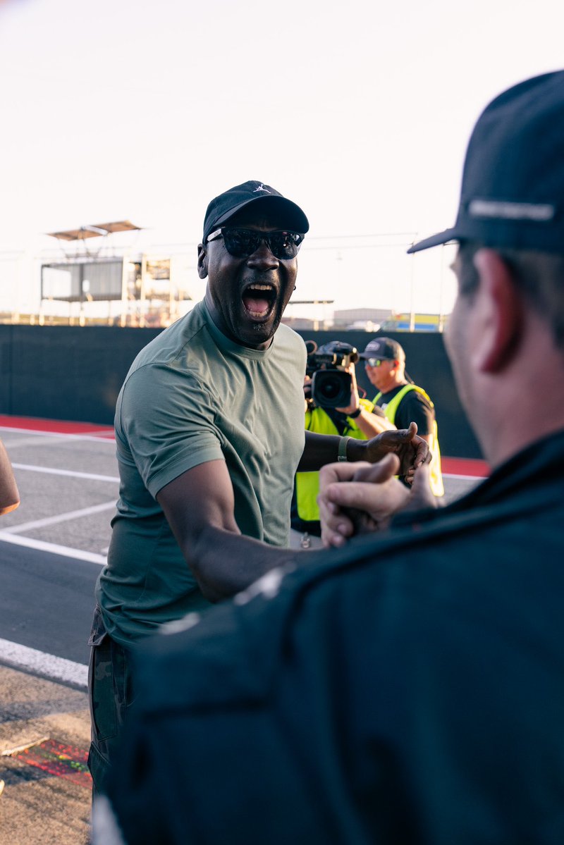 Tyler Reddick tweet media