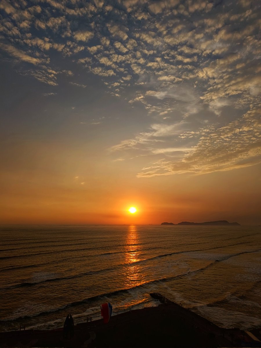 diegoaralib's tweet photo. Hoy estuvo hermoso el sunset. 🌅 https://t.co/QQz4MpHKVp