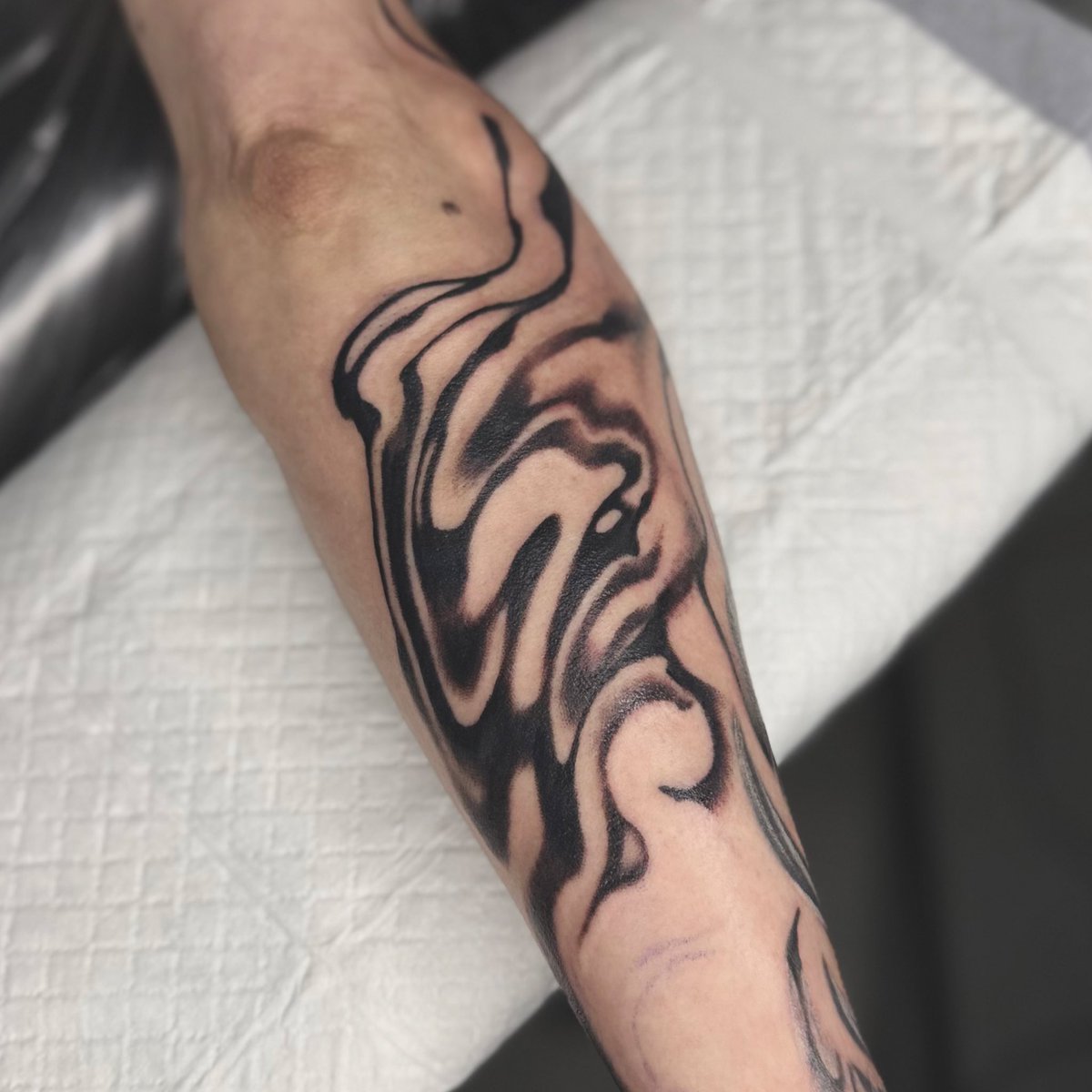 タトゥー屋さん🌻みろく@本人 tweet media