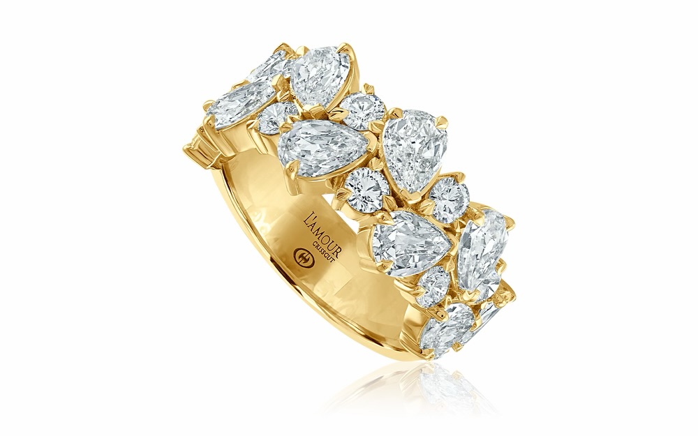 Sergiosjewelers's tweet image. Sculpted with intention and stacked to shine. 

#ChristopherDesigns #SergiosJewelers #EllicottCity #ShopEllicottCity #FineJewelry