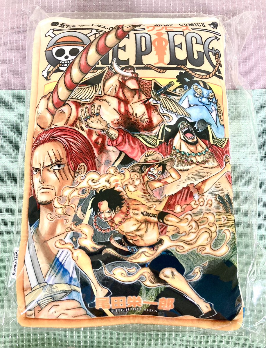 新商品】原画商品 『ONE PIECE』 ジャンプコミックス型クッション 巻二