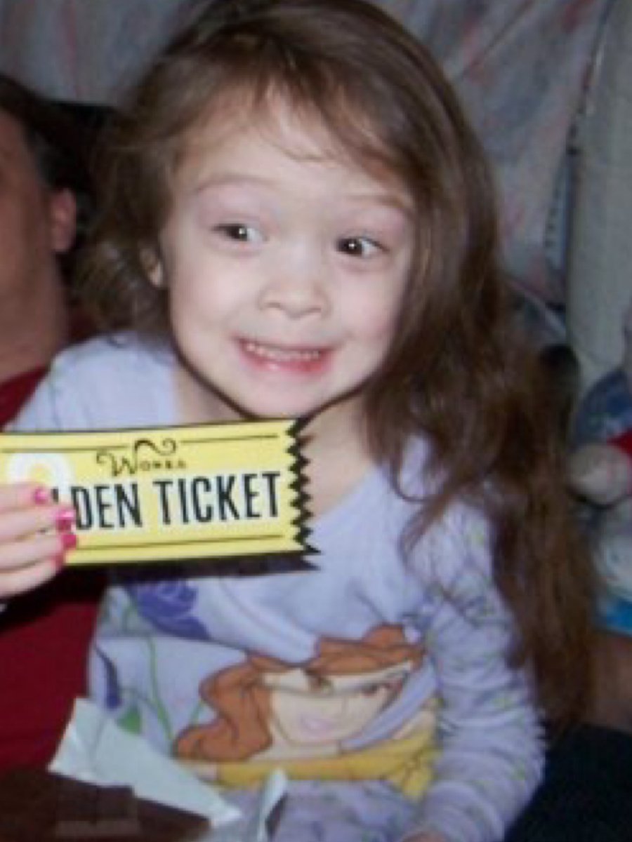 palmerdebra's tweet image. Rewatched Charlie and the Chocolate Factory and it brought back the sweetest memory — the time I made Lani her very own WONKA bar and Golden Ticket before taking her to Hershey’s Chocolate World.

Read the story here:
👉 palmerdebra.blogspot.com/2026/03/golden…

#MomLife #MakingMemories