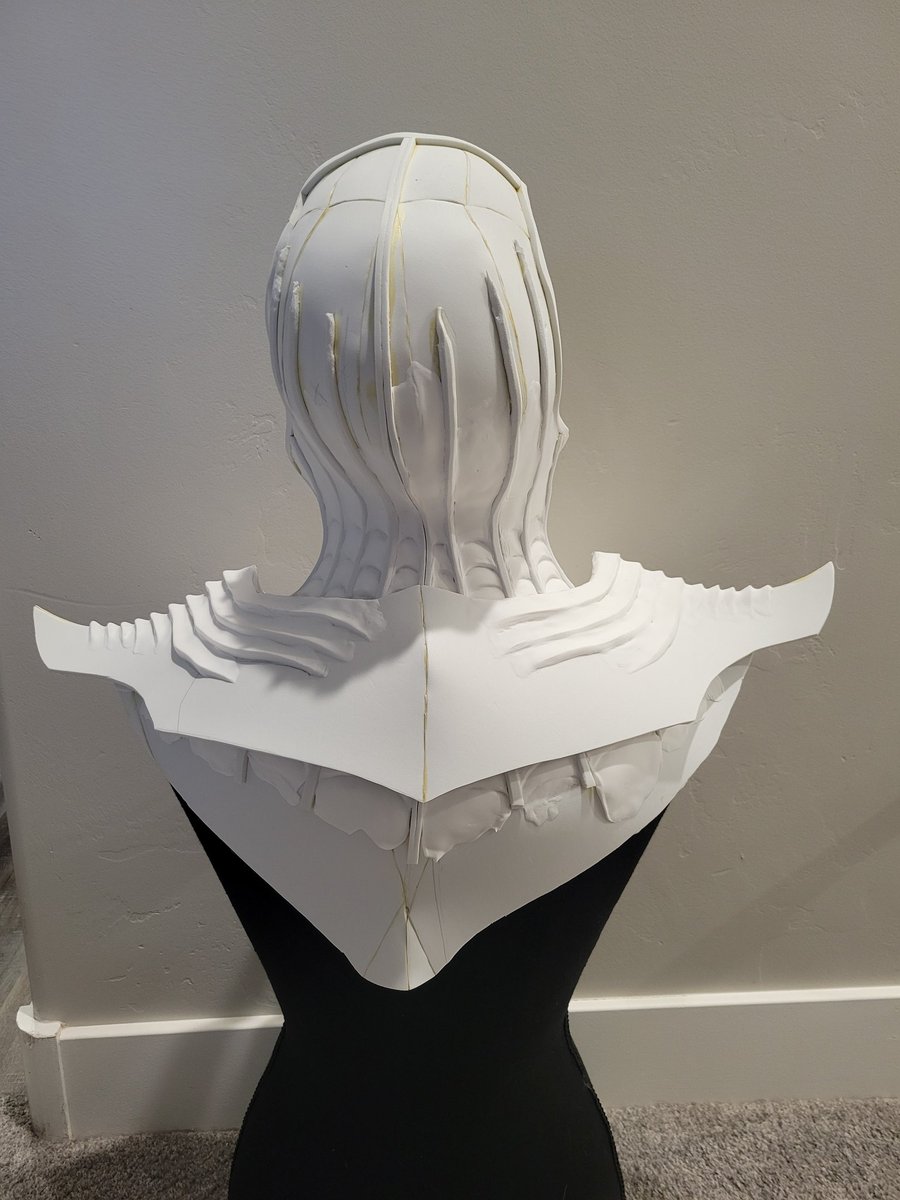 kat_the_hylian's tweet photo. WIP of my Ahzrak cosplay! You wouldn't BELIEVE how long it took just for the neck. So much trial and error 🫩
But I'm so proud to see my progress bc I had no idea I could do this lol.
The neck took 2 months. The shoulder plates? 2 days 😂 Can't wait to finish this!
#doomcosplay https://t.co/TPVbsSnPKt