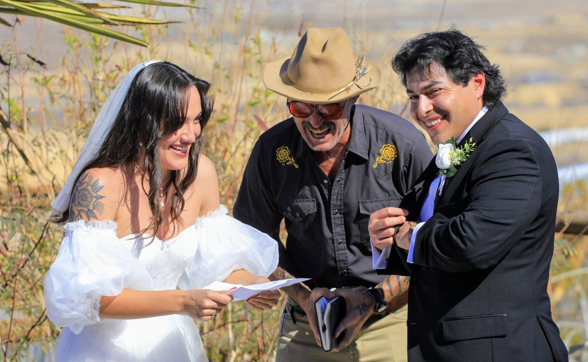 Traces of Texas tweet media