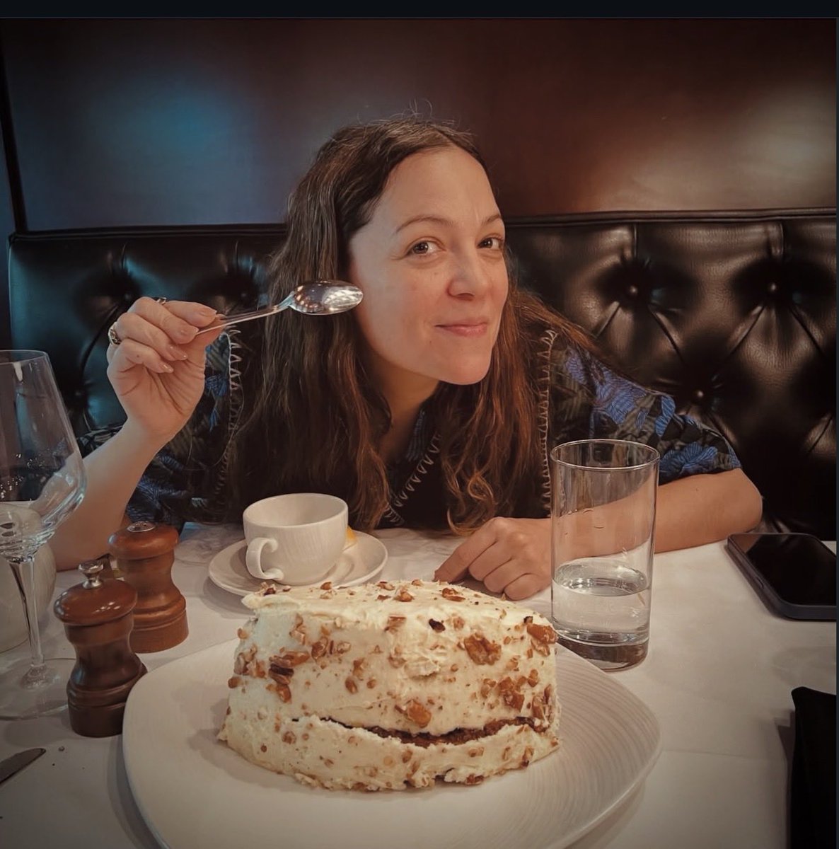 lafourcadecol's tweet photo. ✨Domingo de descanso y buena música 🫰🏼 @lafourcade ❤️🩵

#colombia
#mexico
#natalialafourcade
#mujerdivina
#sinopuedenquererte https://t.co/XbleE2530M