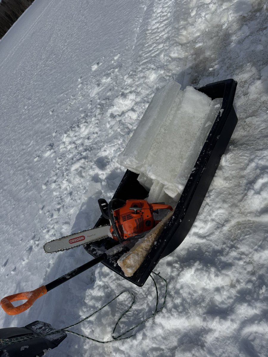 iamsnatch's tweet photo. Much easier cutting the blocks out of the lake with the chainsaw https://t.co/BjsAFB7iTm