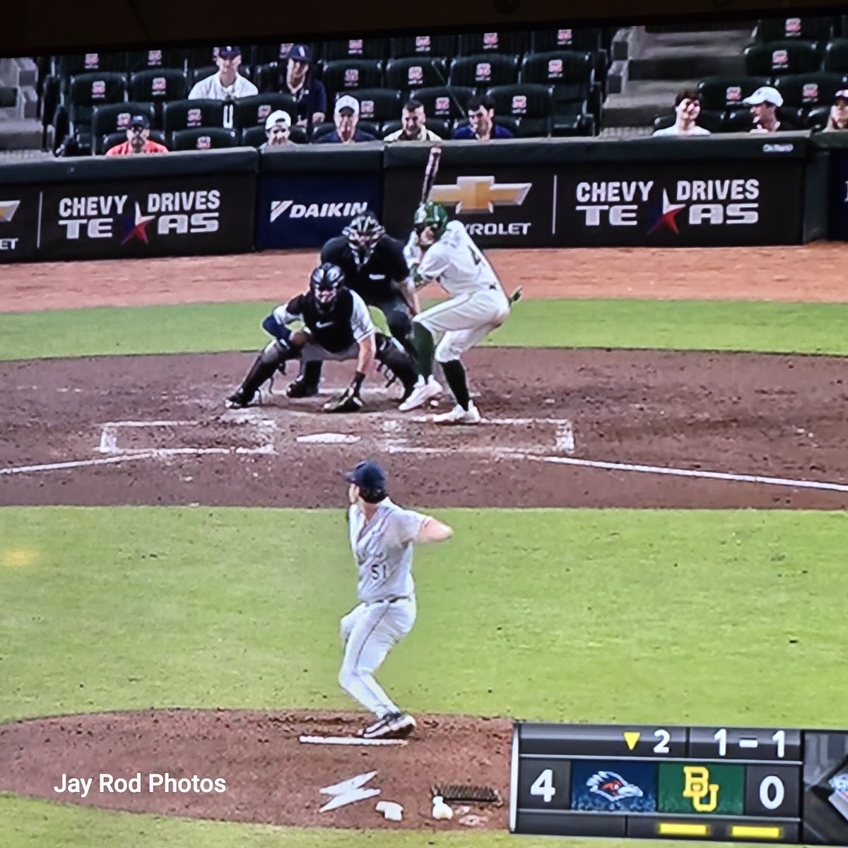 jayrodzilla's tweet photo. @UTSABSB has already popped the Big 10, a top 10 team from the SBC, and now trying to finish the weekend sweep against the Big 12. #BirdsUp 🤙🤙🤙#rankem #AAC #theamerican #meepmeep #showmeyourrunners #fearthepecker #UTSA https://t.co/sa7NoKCpeV