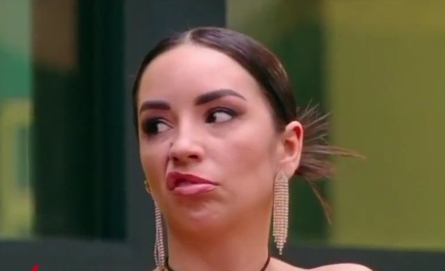 josemanuel30470's tweet photo. Mentirosa ...tu vida es una mentira 💩💩💩😡😡#GHDúoSemifinal https://t.co/cuD1bT0UGB