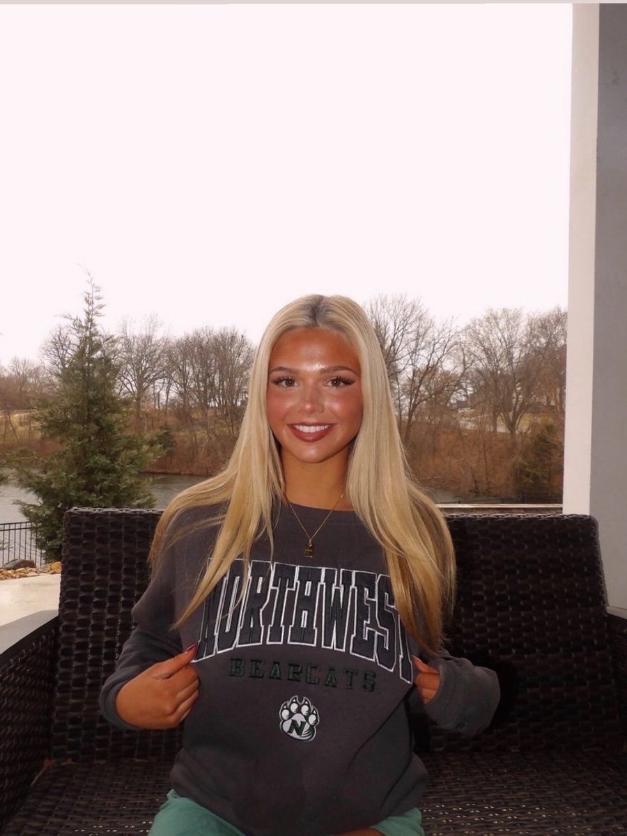 paigecramer34's tweet photo. I am SO excited 2 announce my verbal commitment to play soccer &amp; continue my academics @NWMOSTATE TY to my family, friends &amp; coaches for all their support! TY Coach Marc, @qcurtin08 @CoachRileyP @NWBearcatSOC for giving me this opportunity!🐻💚#respectthepaw @ImYouthSoccer https://t.co/7ud6mkdwtl