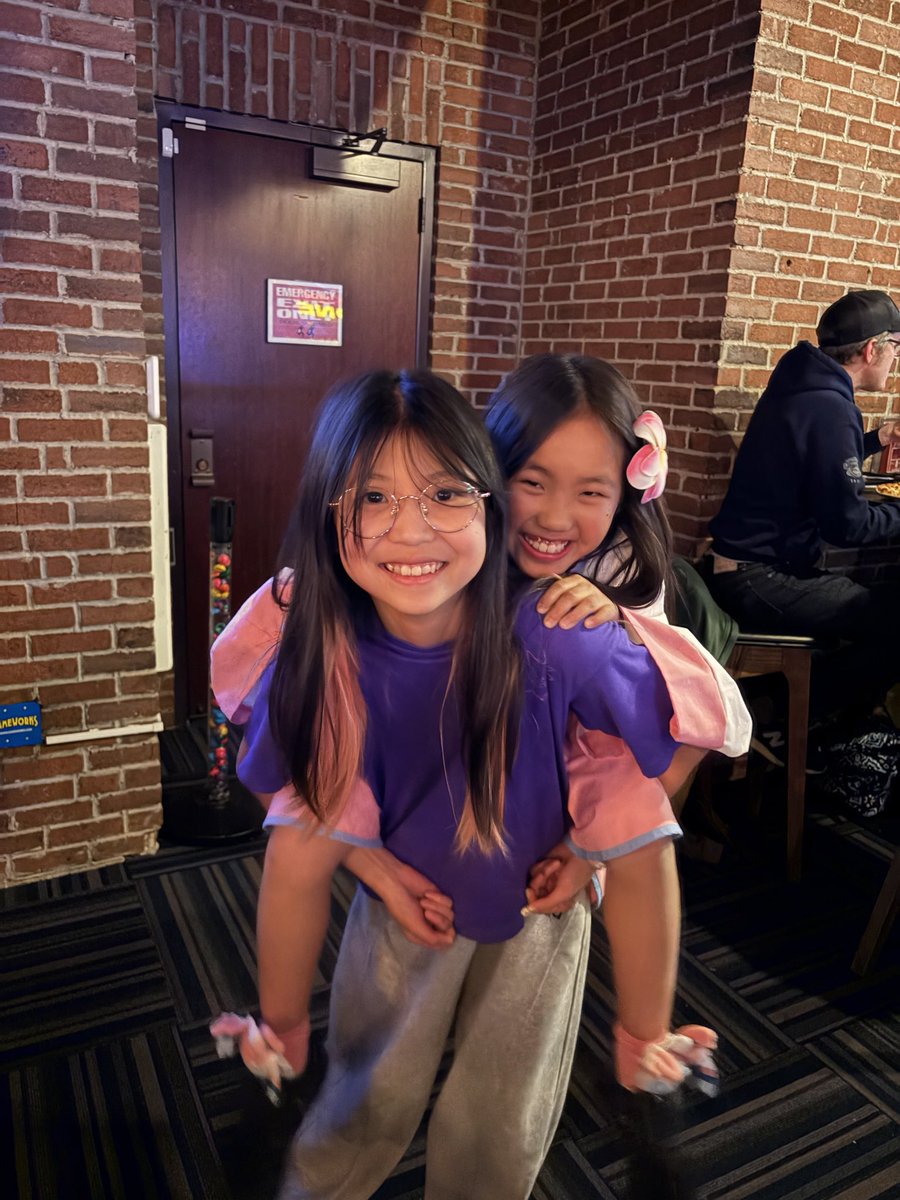 Zelda Z. tweet media