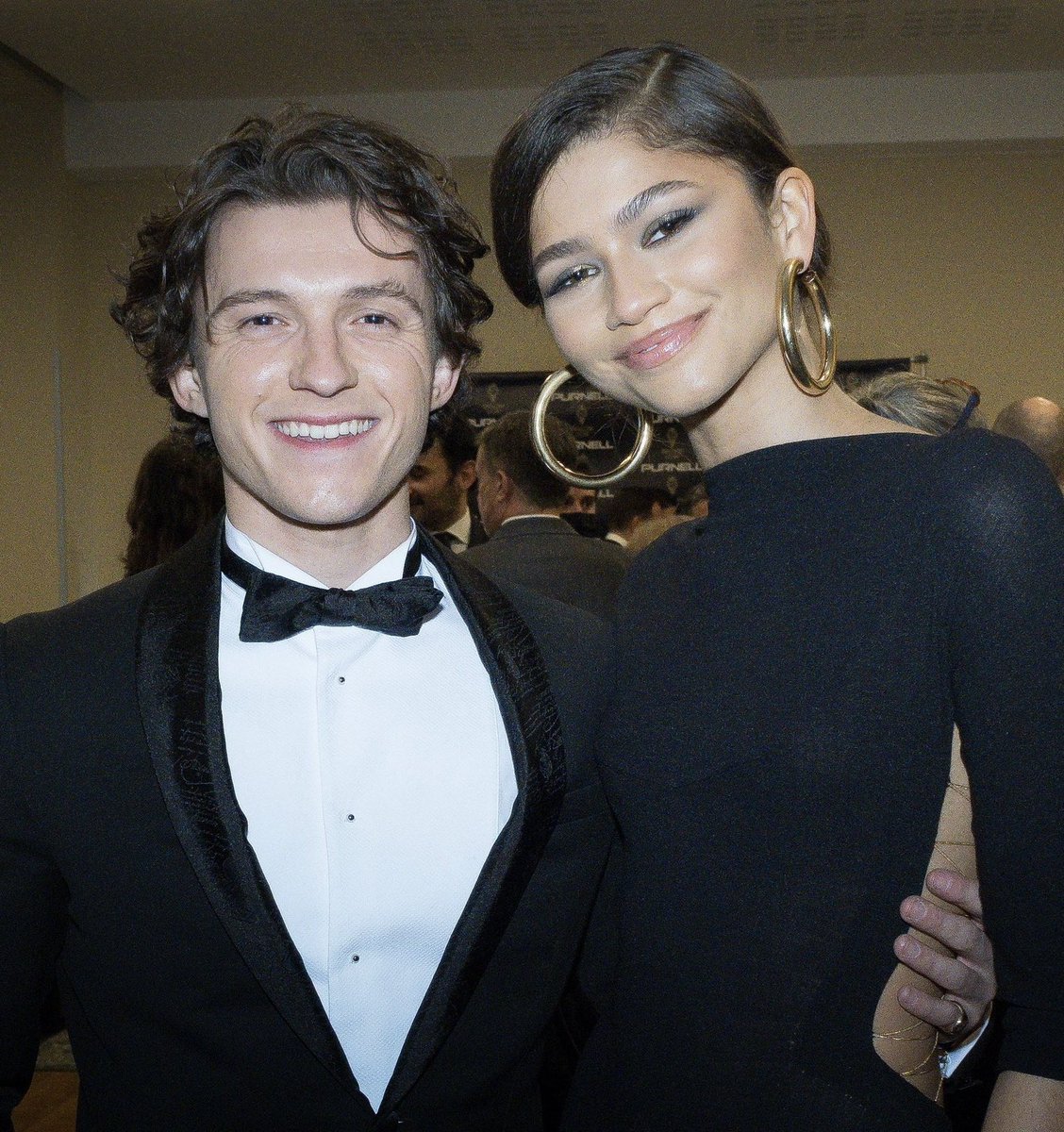 Zendaya e Tom Holland estão casados, segundo o estilista Law Roach.