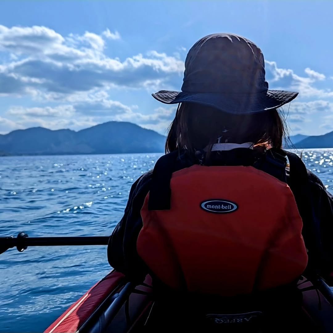 camping_2582's tweet photo. レジャーシートを敷いて沢山の人が⁡無料岩盤浴を楽しまれている不思議な異世界だった♨️
#キャンプ飯 #キャンプギア #キャンプ道具 #キャンプ #キャンプ好きな人と繋がりたい #ソロキャンプ #冬キャンプ https://t.co/KFIZI08iMZ