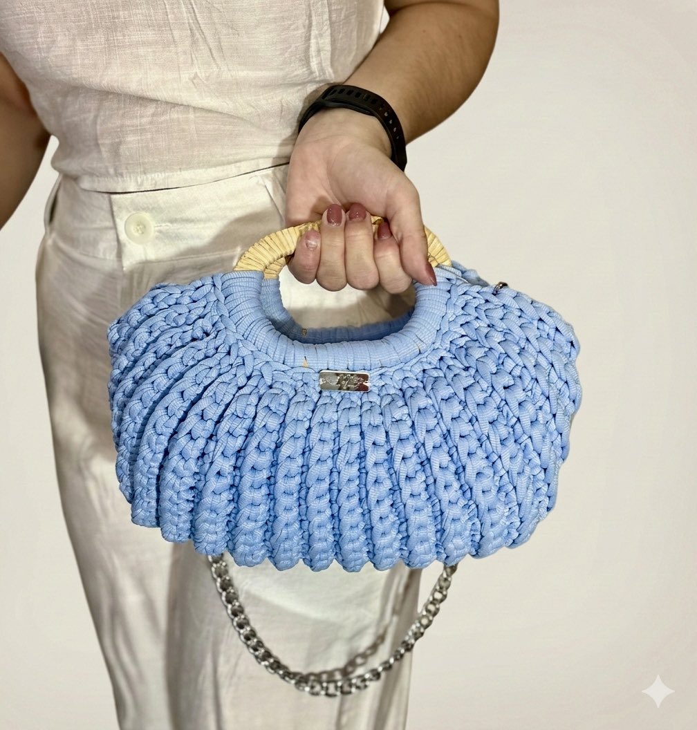 halesqueen_'s tweet photo. Esse ano descobri o croche como terapia, uma das minhas artes 🤌🏻 https://t.co/PXCTa2An7Q