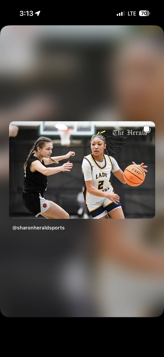 LadyFHSBBall's tweet photo. Back To Back District π Champs! Your Lady Farrell Steelerettes!!! 62-37 over Commodore Perry
TEAM LEADERS β¬οΈ
π Janiya Daniels β 26 pts | 11 rebs | 4 steals
π Delani Stewart-Wilson β 17 pts | 5 ast | 5 steals | 2 rebs
#FarrellHighGetLive
#WonTheTenForKen https://t.co/yz3g9LEeON
