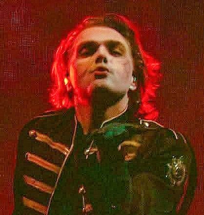 Alee ♱ || SAW LOUIS tweet media