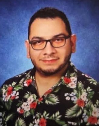SeeRacists's tweet image. HORRIFIC: Paraeducator Roberto Rodriguez charged with CHILD R*PE of a DEAF student he tutored at home for nearly 5 YEARS — starting when she was just 10!

Worked in the Deaf/Hard of Hearing program at Edmonds-Woodway HS &amp;amp; Madrona K-8. 

Parents hired him as private tutor. 

Mom