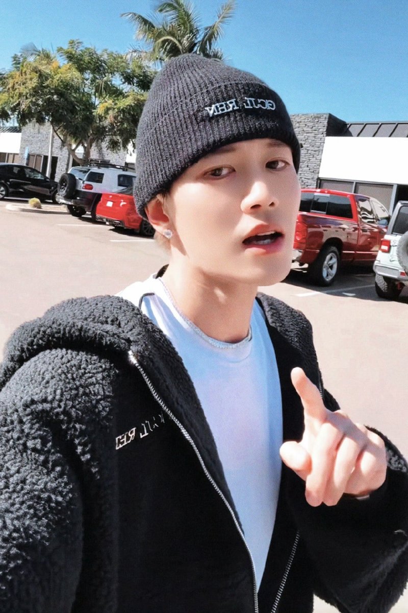 ~   37 ปี คนหนุ่มโตเต็มวัย หน้าใสกิ๊ก ดูเด็กม๊าาาาก 💕😊

#เหรินเจียหลุน