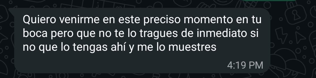complicesamyjp's tweet photo. Mensajitos de él a la distancia que me ponen a mil! 
🥵 

#sumisa https://t.co/aQ1PXvTjID
