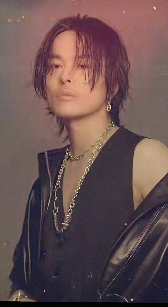 年齢も性別も超えた美しさ これぞ今市隆二👏👏👏👏👏 肩綺麗過ぎなのよ